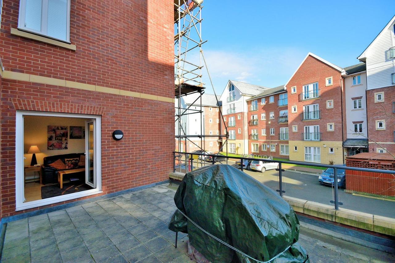 Racecourse Serviced Apartments Chester Bagian luar foto