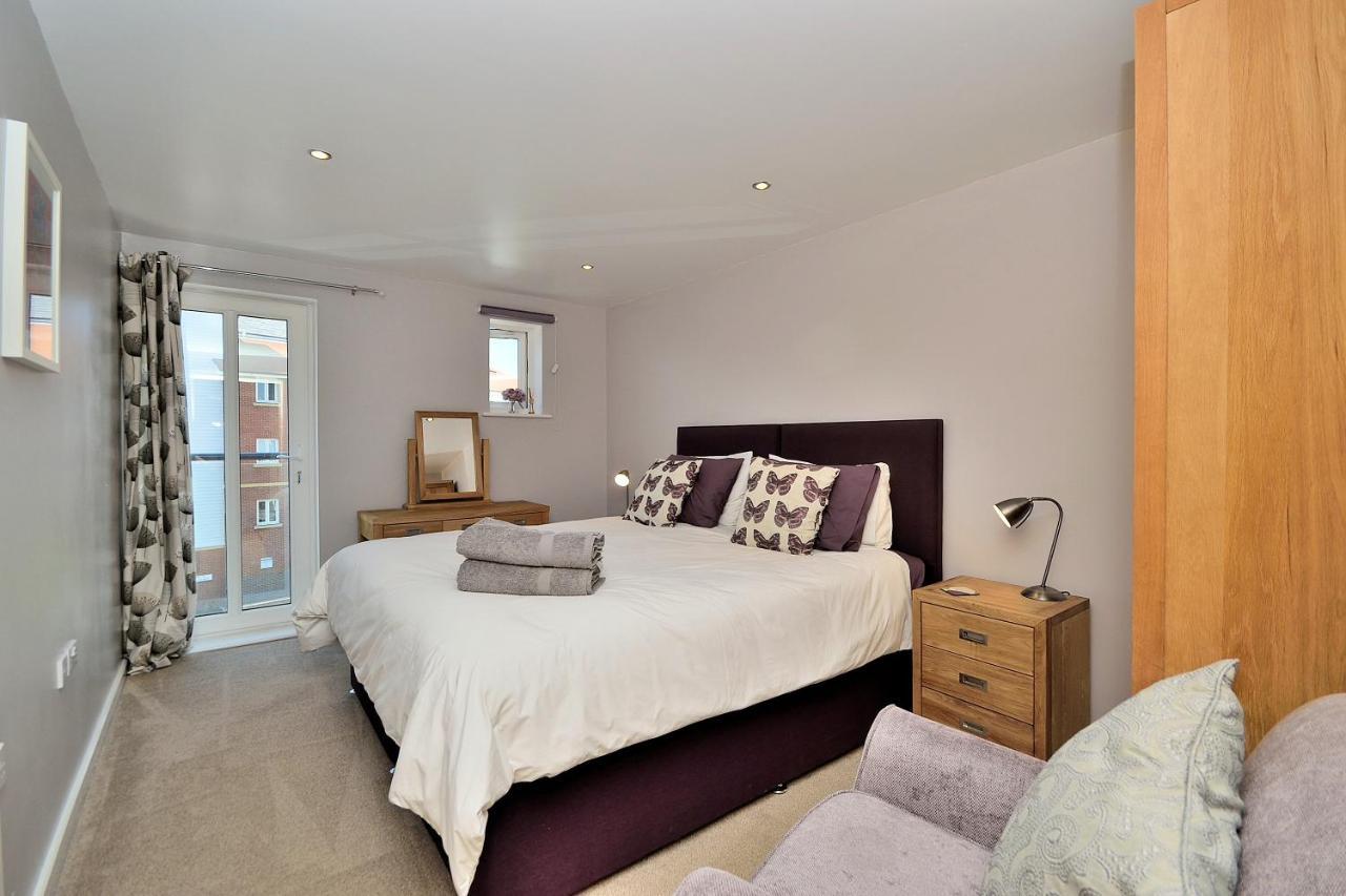 Racecourse Serviced Apartments Chester Bagian luar foto
