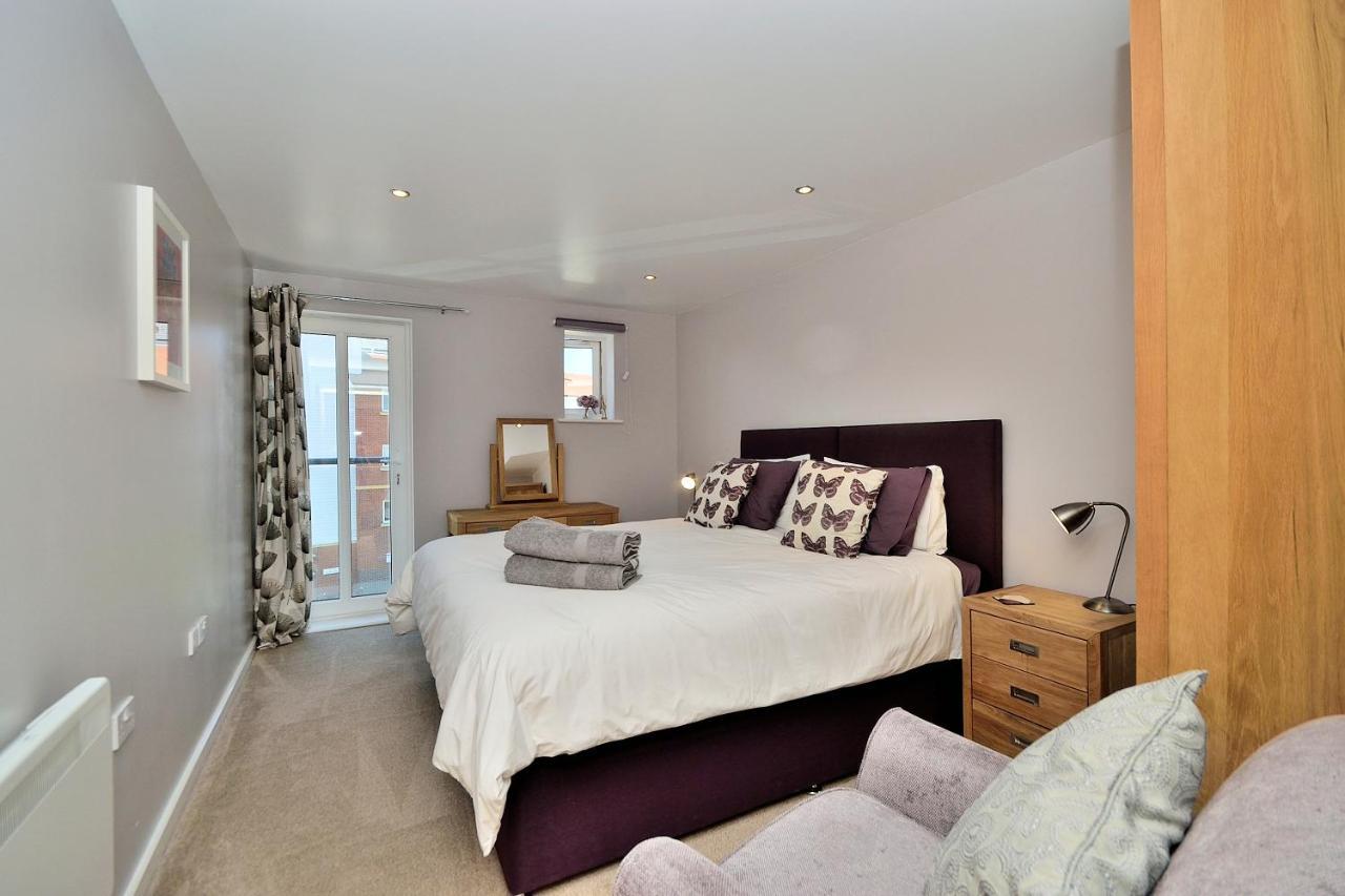 Racecourse Serviced Apartments Chester Bagian luar foto