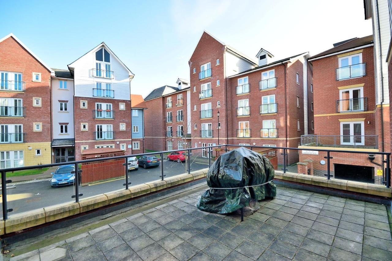 Racecourse Serviced Apartments Chester Bagian luar foto