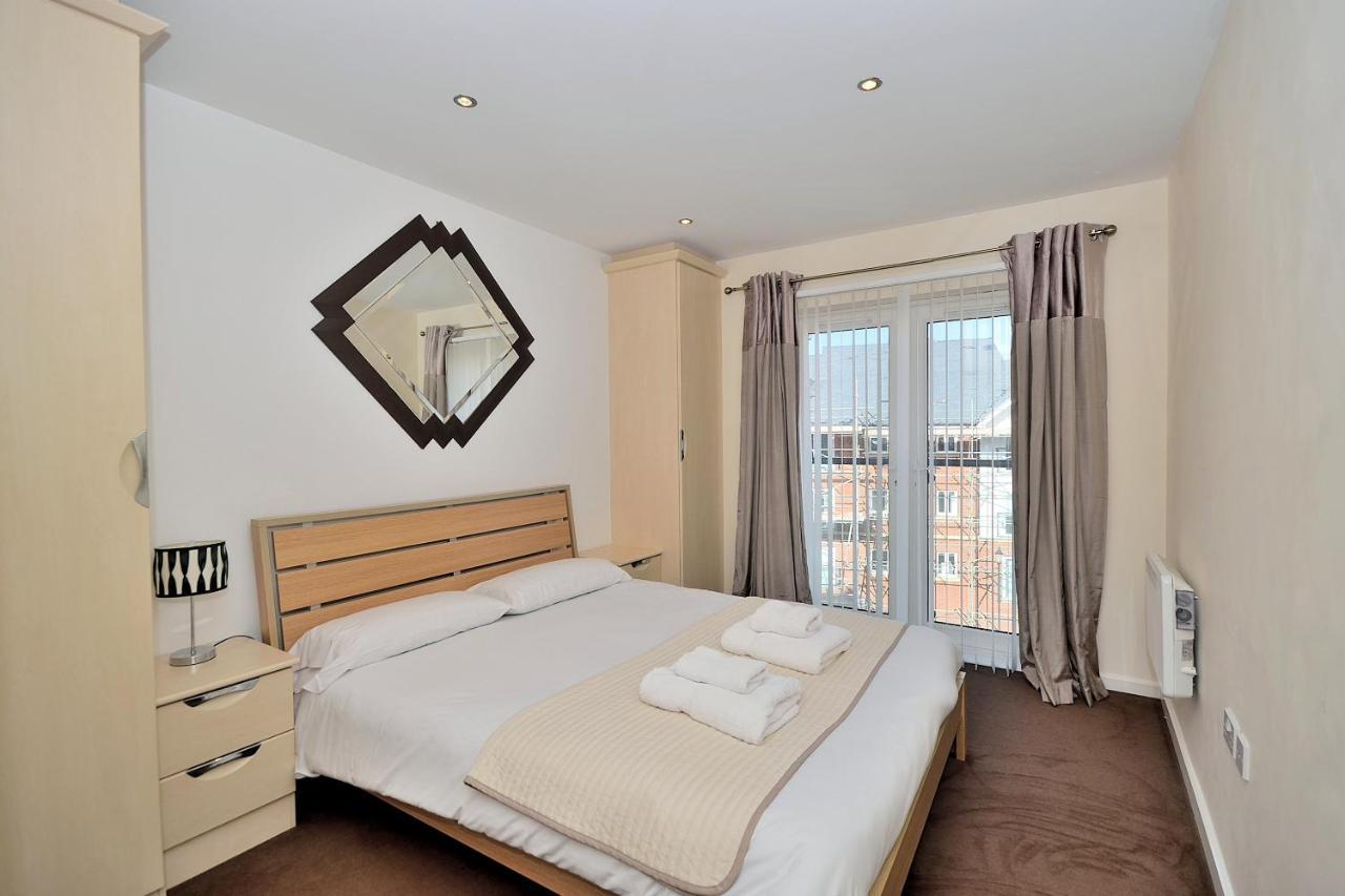 Racecourse Serviced Apartments Chester Bagian luar foto