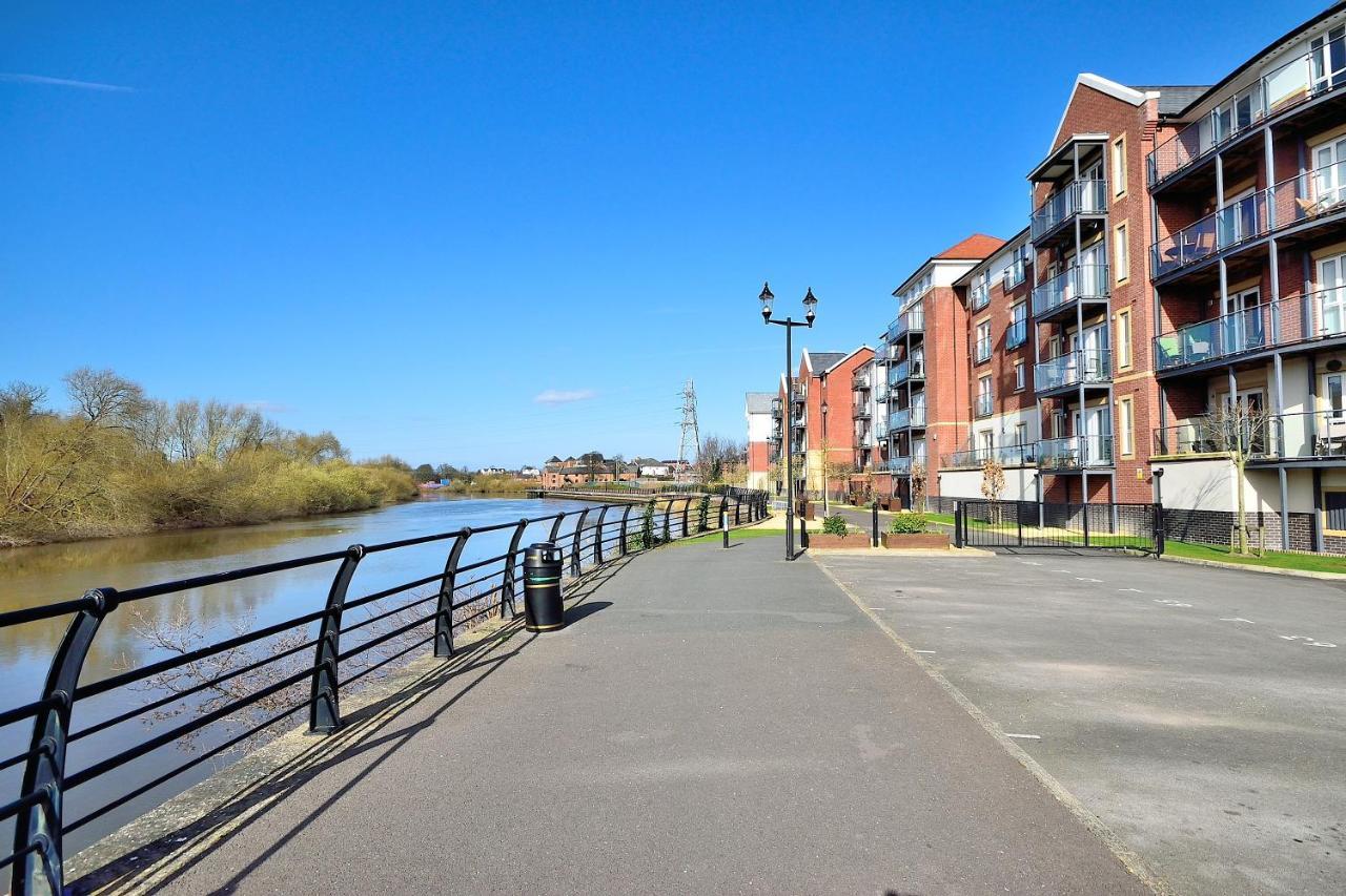 Racecourse Serviced Apartments Chester Bagian luar foto