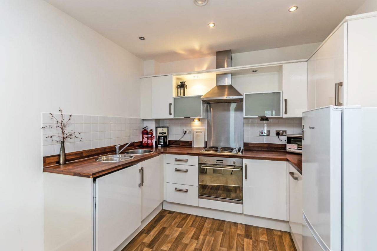Racecourse Serviced Apartments Chester Bagian luar foto