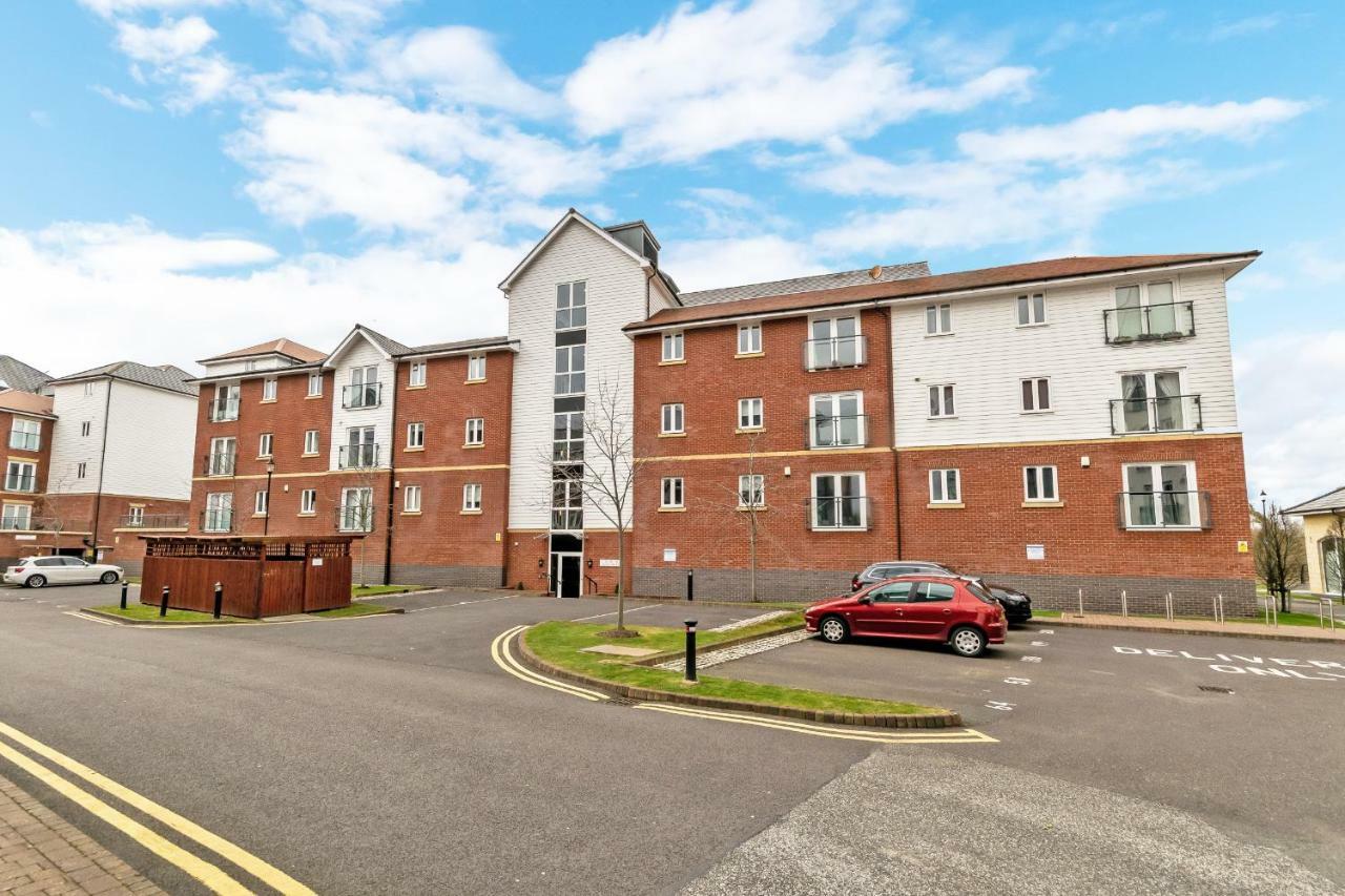 Racecourse Serviced Apartments Chester Bagian luar foto