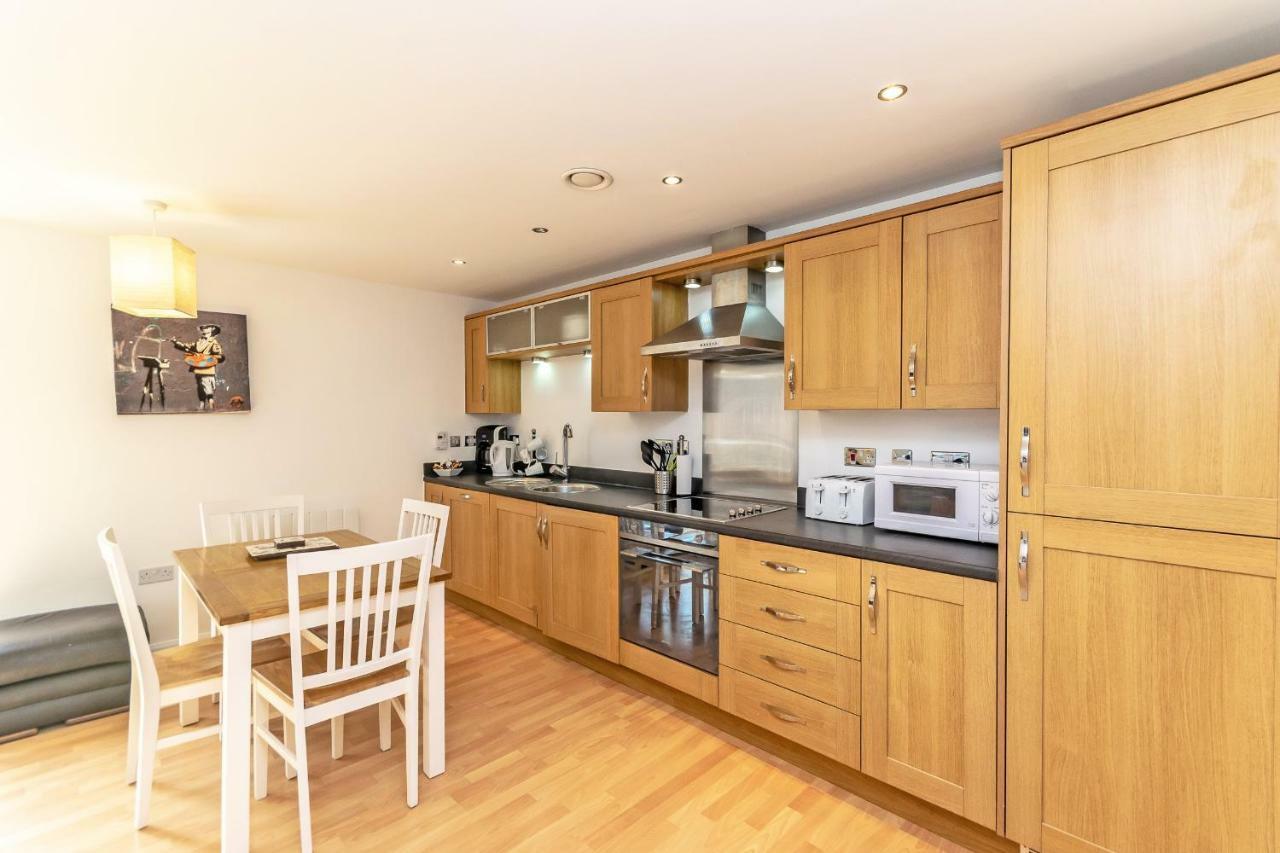 Racecourse Serviced Apartments Chester Bagian luar foto