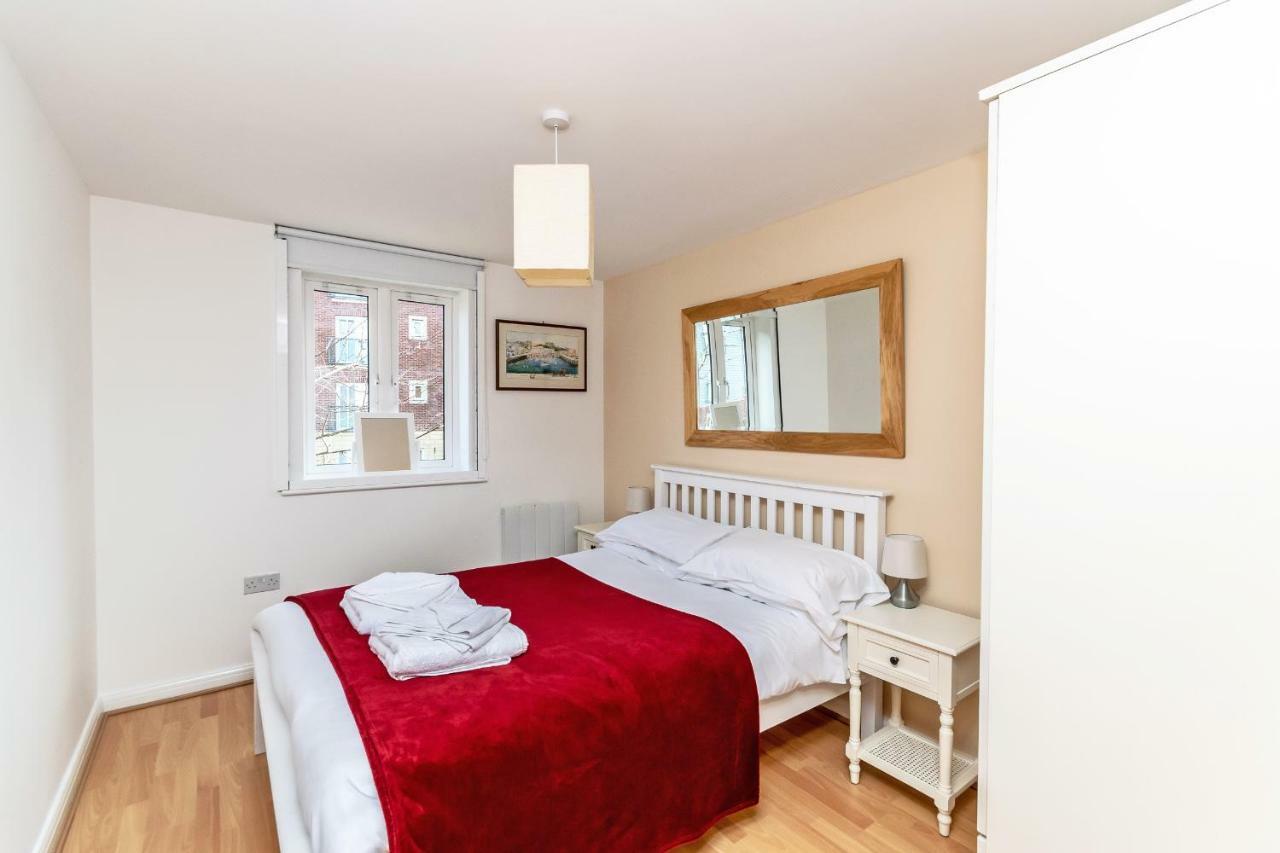 Racecourse Serviced Apartments Chester Bagian luar foto