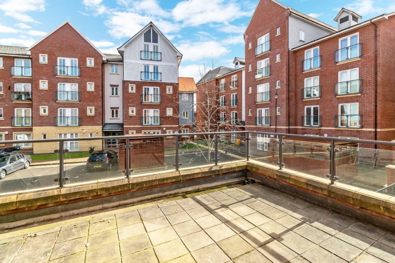 Racecourse Serviced Apartments Chester Bagian luar foto