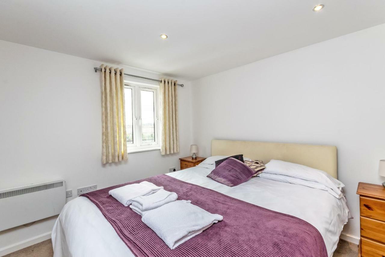 Racecourse Serviced Apartments Chester Bagian luar foto