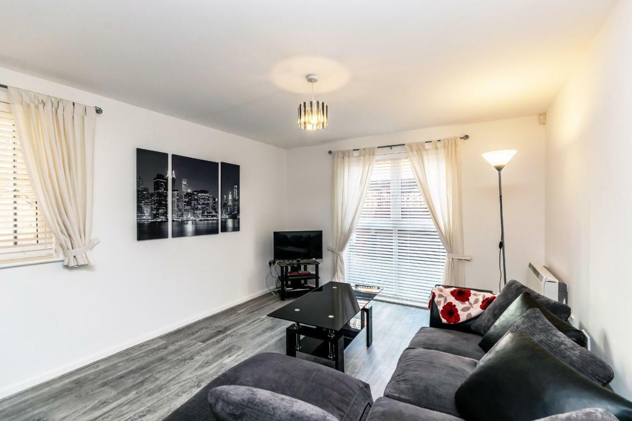 Racecourse Serviced Apartments Chester Bagian luar foto