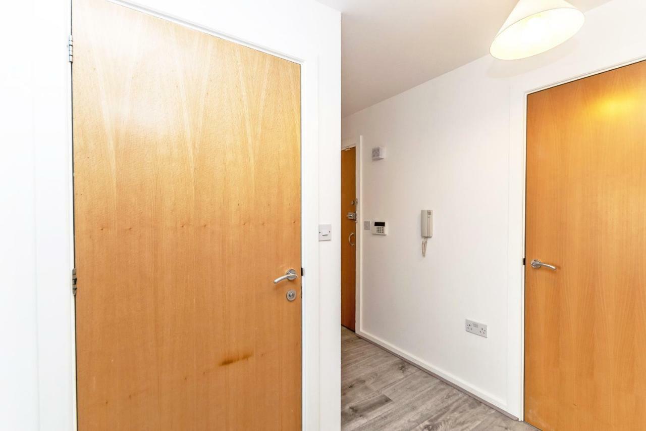 Racecourse Serviced Apartments Chester Bagian luar foto
