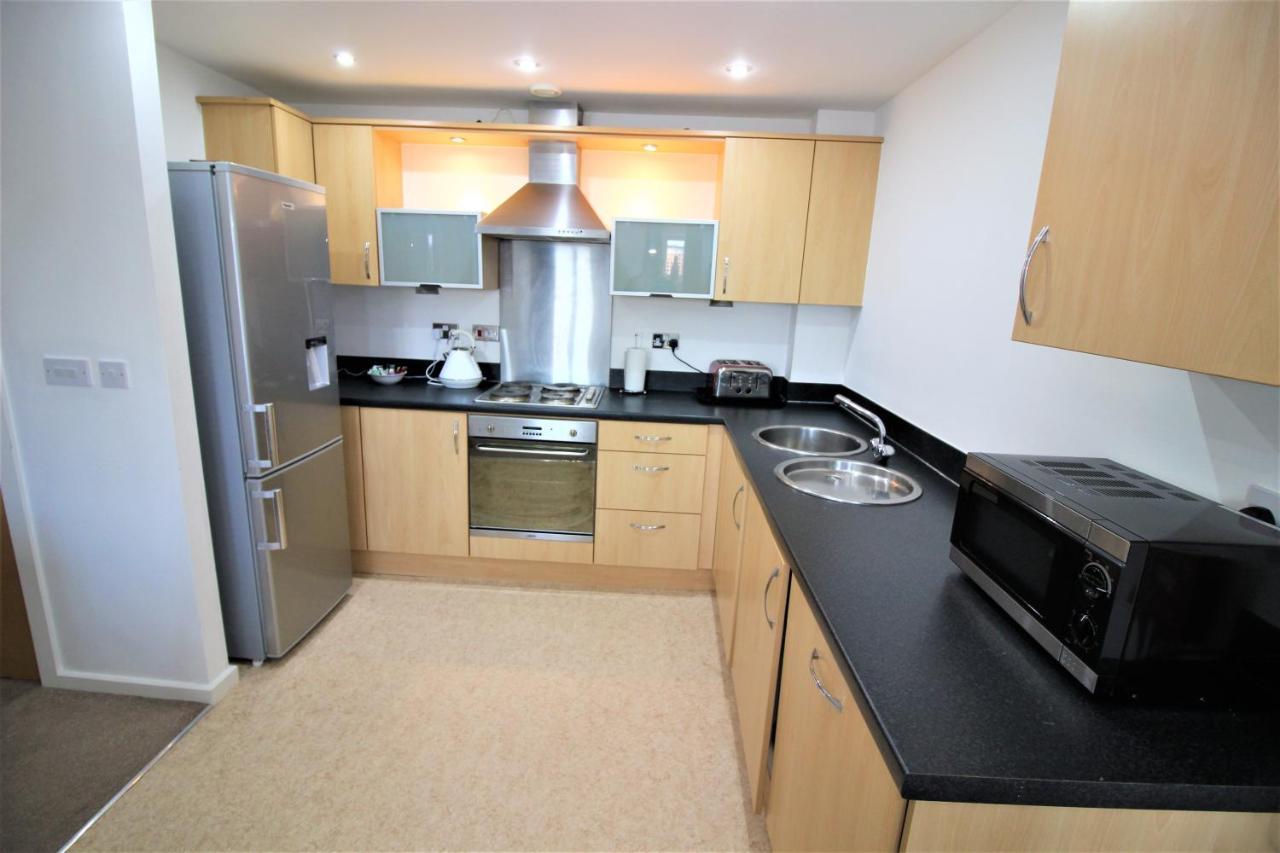 Racecourse Serviced Apartments Chester Bagian luar foto